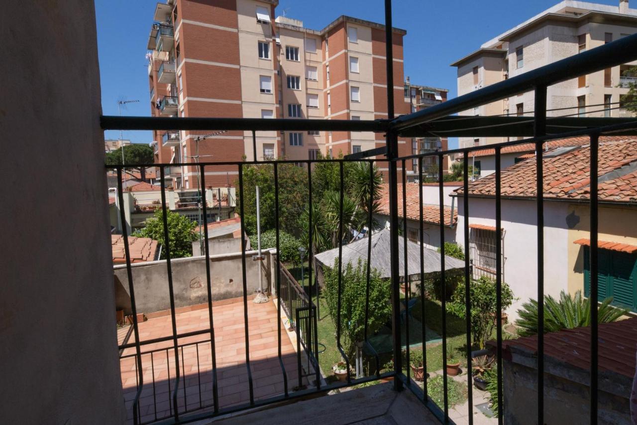 B&B In Acquaviva リヴォルノ エクステリア 写真